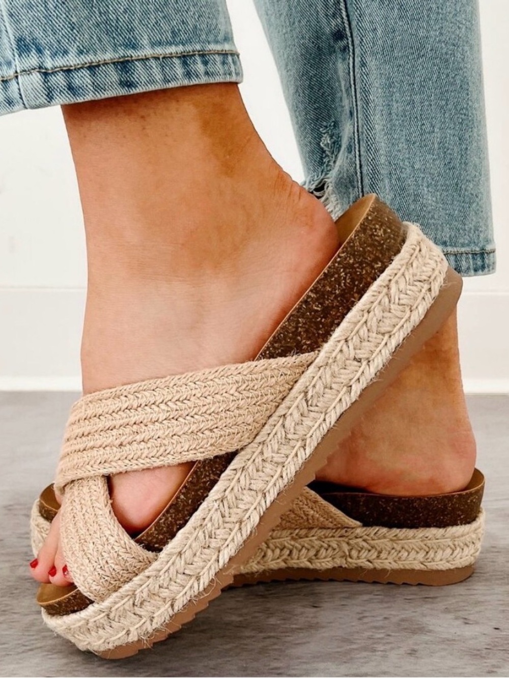 Soda Women's Beige Woven Platform Slide Sandals NWB